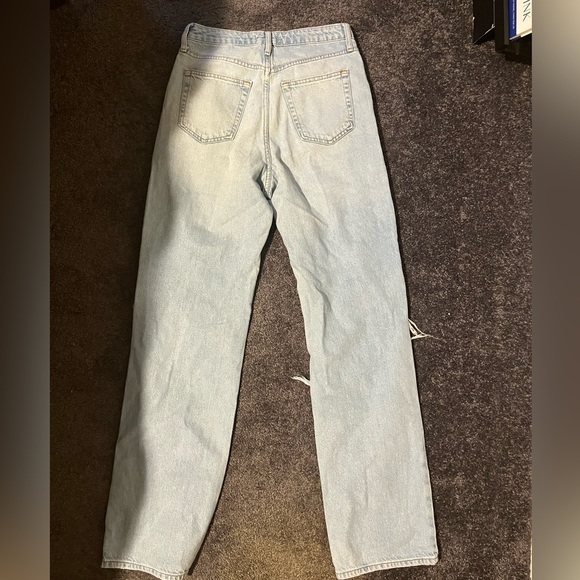 Forever 21 light wash distressed jeans size 25 - Picture 3 of 5